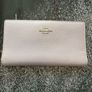 Coach Lavender Slim Zip Wallet Pebbled Leather Light Purple Minimalist